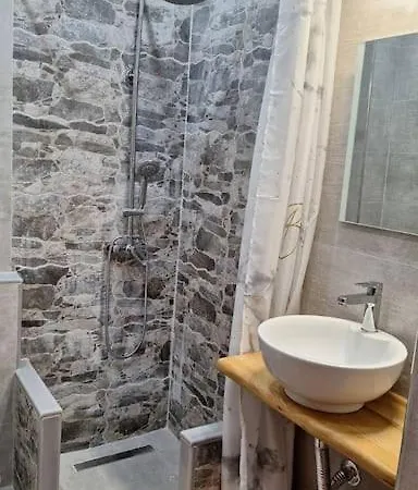 Konstantinos Apartment